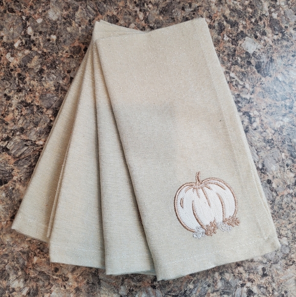 Set of 4 Well Dressed Home Embroidered Cloth Napkins - Picture 2 of 3